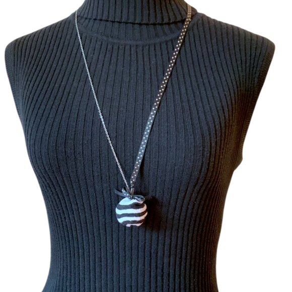 Handmade Long necklace with fabric Zebra B&W pompom Pendant - ribbon - Picture 1 of 7